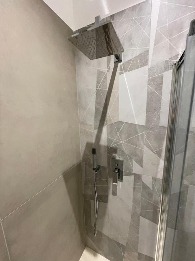 Varese Apartment Экстерьер фото