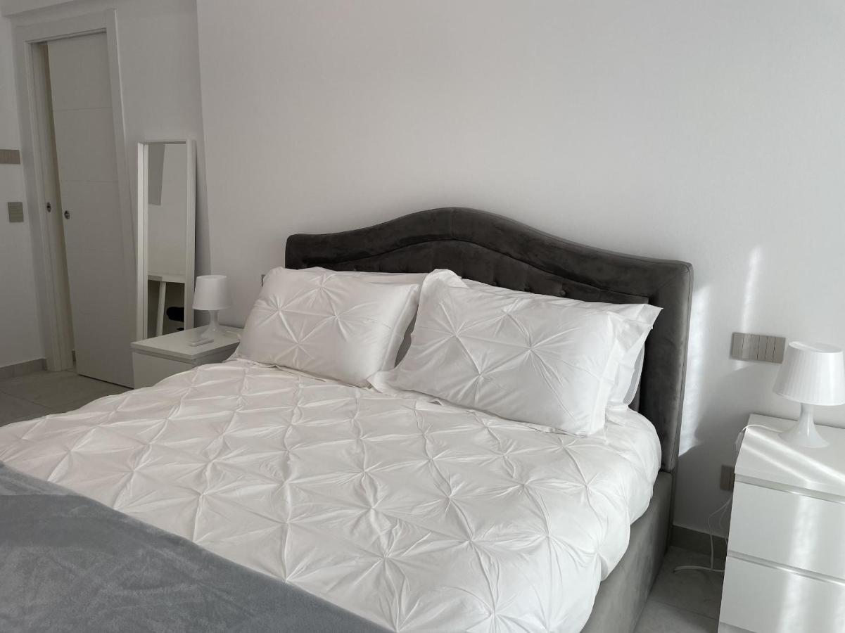 Varese Apartment Экстерьер фото
